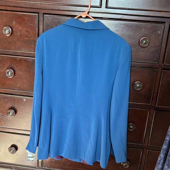 Donatella Women's Elegant Blue Suit Jacket - Picture 3 of 3